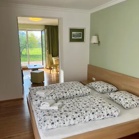 Sommerauer Szálloda 3*